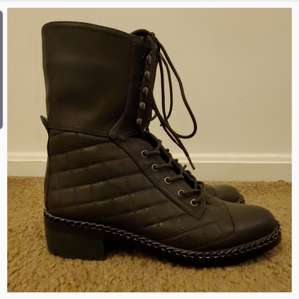 Boots - Picture 4 of 4